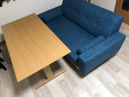 【中古】LOWYAのソファーと無印良品のダイニングテーブルセット