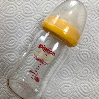 [お譲り先決定]哺乳瓶ガラス160mlの画像