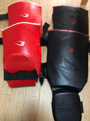 スパーリングセット（グローブ、ヘッドギア、レガース）