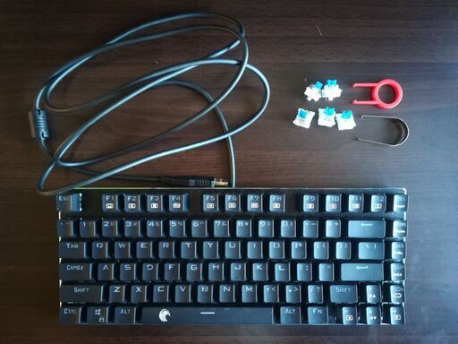 e元素ゲーミングキーボード メカニカル式キーボード