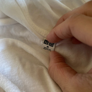 UNIQLO ユニクロ お袖フリルの画像