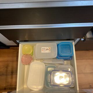 【無料：中古】食器棚の画像