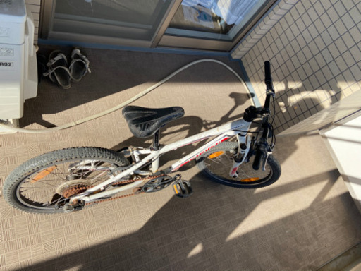 子ども用　自転車　MTB スペシャライズド　HOTROCK 20インチ