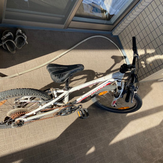 子ども用　自転車　MTB スペシャライズド　HOTROCK 20インチの画像