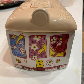 ※引き取り先決定※せともの　電車お弁当箱の画像