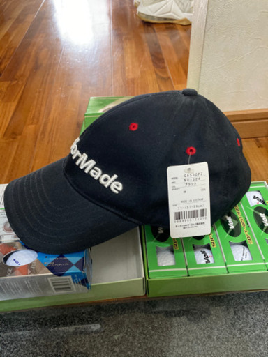 中古ゴルフバッグセット　新品ボール、新品キャップ付き