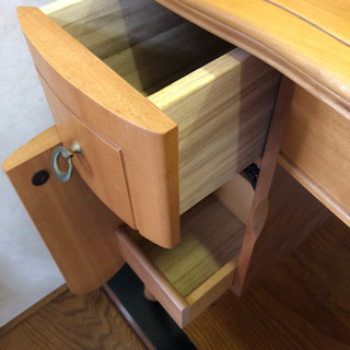 値下げ！ドレッサー6,000円→4,500円→3,000円の画像