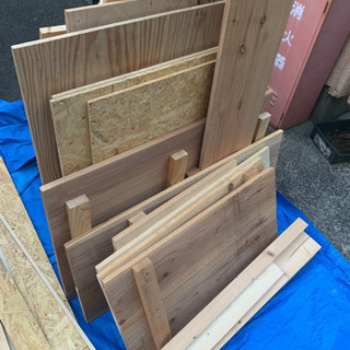 木材  あげます　引き取り先が決まりました。