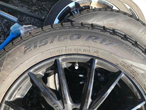 215/60/17  CH-R  多種多様