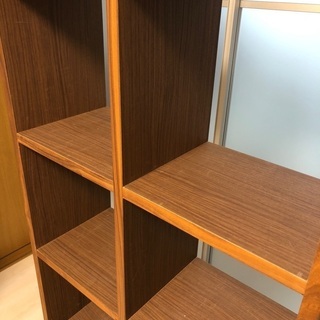 おしゃれな木製シェルフ(ブラウン)の画像