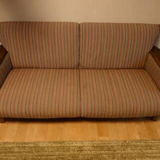 カリモク ソファーの画像