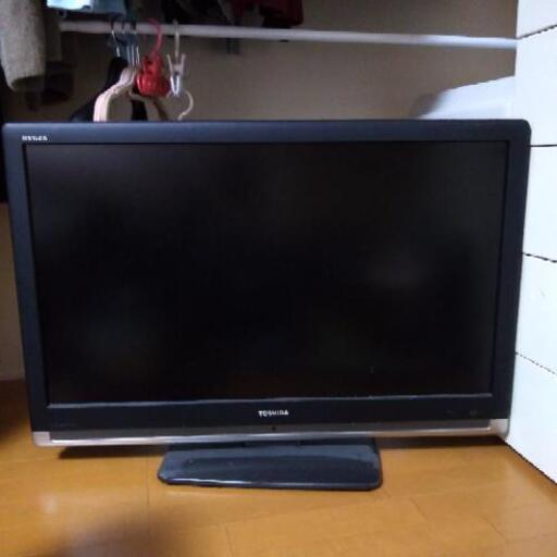 37型　東芝レグザ