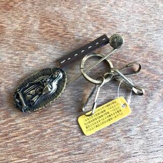 アンティーク　安全ピン型　キーホルダー　新品未使用　　　　⑪の画像