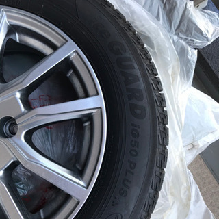 【取引き確定】スタッドレスタイヤ4本セット&ホイール付き😊の画像
