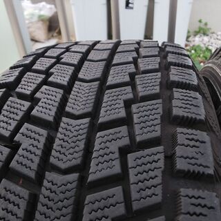 Hankook i cept 225/65 R17 5穴 スタッドレス 2017年製の画像