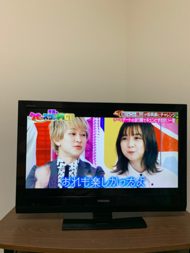 テレビ　REGZA東芝　32型