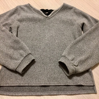 【お話中です】⭐︎INGNIイング⭐︎ グレーのリボン付きモコモコニット Mの画像