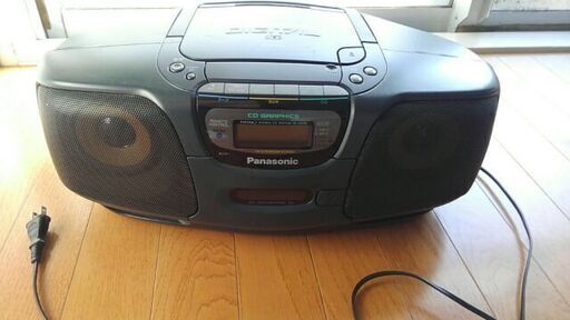 CDラジカセ　売ります（販売額の半額以下です）
