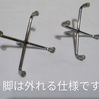 ミニチュアチェア2脚の画像