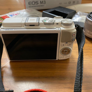 Canon EOS M3 ボディ WH