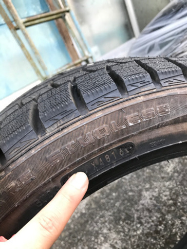 【状態良好】スタッドレスタイヤ 215/45R17 ※タイヤ部のみ