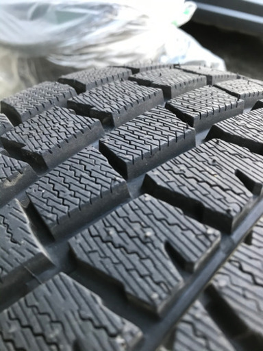 【状態良好】スタッドレスタイヤ 215/45R17 ※タイヤ部のみ