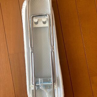 【値下げお得！】コードレススチームアイロン＋アイロン台大小　取扱説明書付の画像