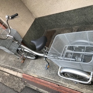 大人三輪車の画像