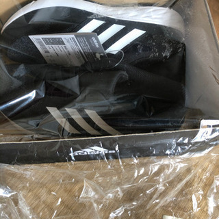 adidas 子供靴　新品！　23.5㎝