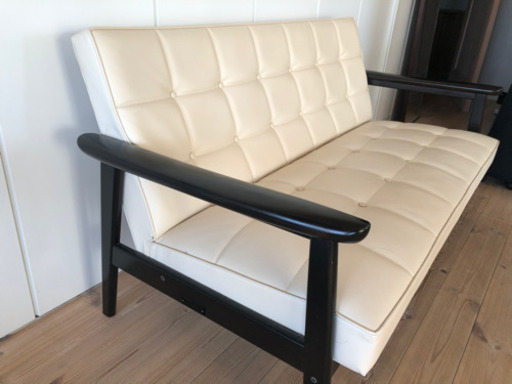 【カリモク】ホワイトソファー