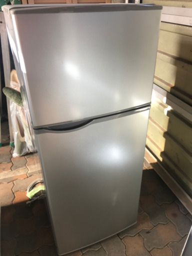 2016年　シャープ　冷蔵庫　１１８Ｌ