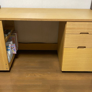 勉強テーブル（決まりました）の画像