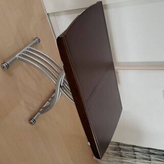 伸縮昇降テーブルの画像