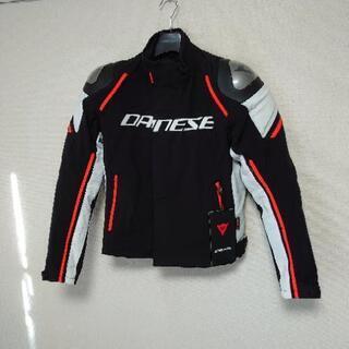 【新品】ダイネーゼジャケット 定価56,900円の品