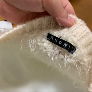 【INGNI】シャギーニット　Mの画像
