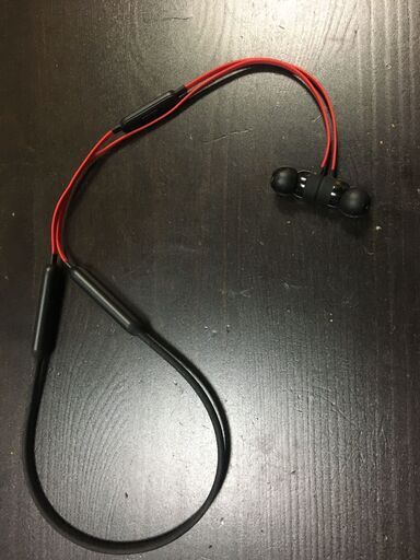 【値引き中】ワイヤレスイヤホン　BeatsX　Apple  - レッド