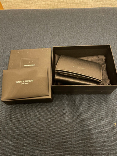 【大人気ミニウォレット】サンローラン　三つ折り財布　ミニウォレット 箱付き