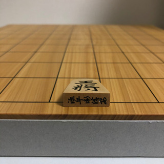 高級将棋盤と駒セットの画像