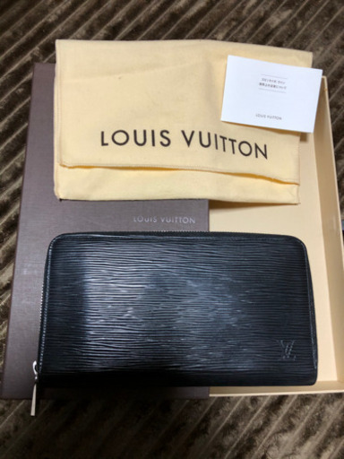 ルイヴィトン　ジッピーウォレット　エピ