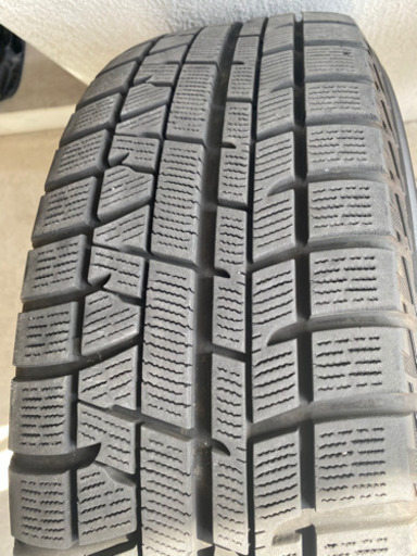 215/60R17 2016年製造　スタッドレスタイヤ