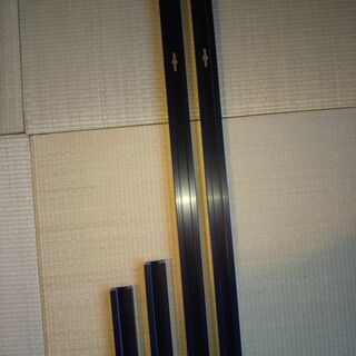 東芝 NDR0212(K) 配線ダクト ライティングレール　２本分の端材４本の画像