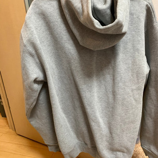 パーカー　AVIREXの画像