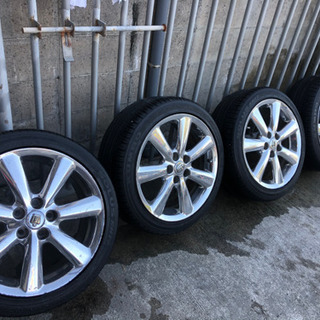 18クラウン アニバーサリーホイール