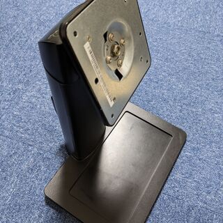 【値引き交渉可】モニタースタンド ピボット(回転)機能付き 24...