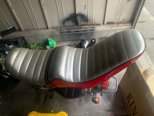 CBX400F シート 三段シート