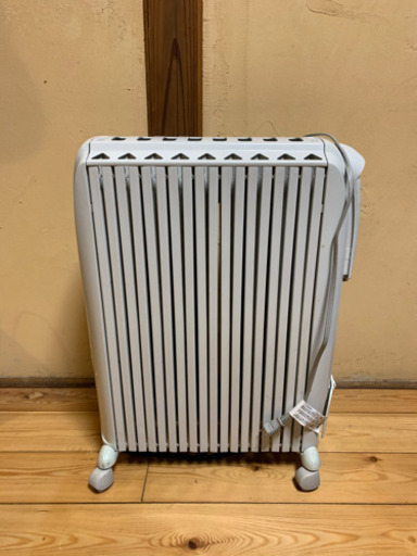 デロンギ　オイルヒーター　D091549ECF