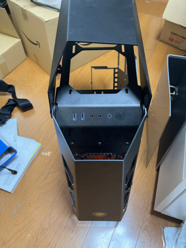 クーガーオープンフレームケース