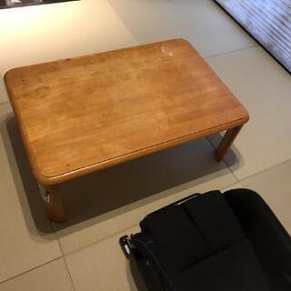 折り畳み机になります