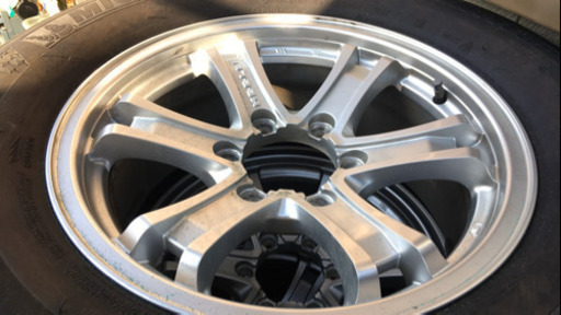 ランドクルーザー　プラド　スタッドレス