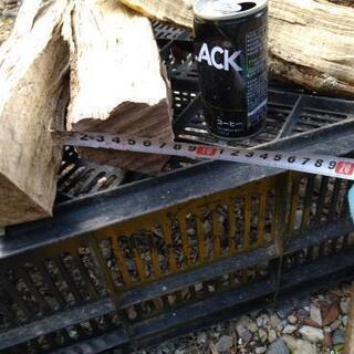 【在庫30kg程度】広葉樹エノキの薪！長さ35cm。2夏乾燥。含水率18%程度。茨城県潮来市。の画像